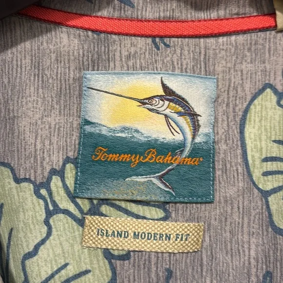 Tommy Bahama silk Men's Tropical Print Shirt - Gray and Green - Picture 2 of 6